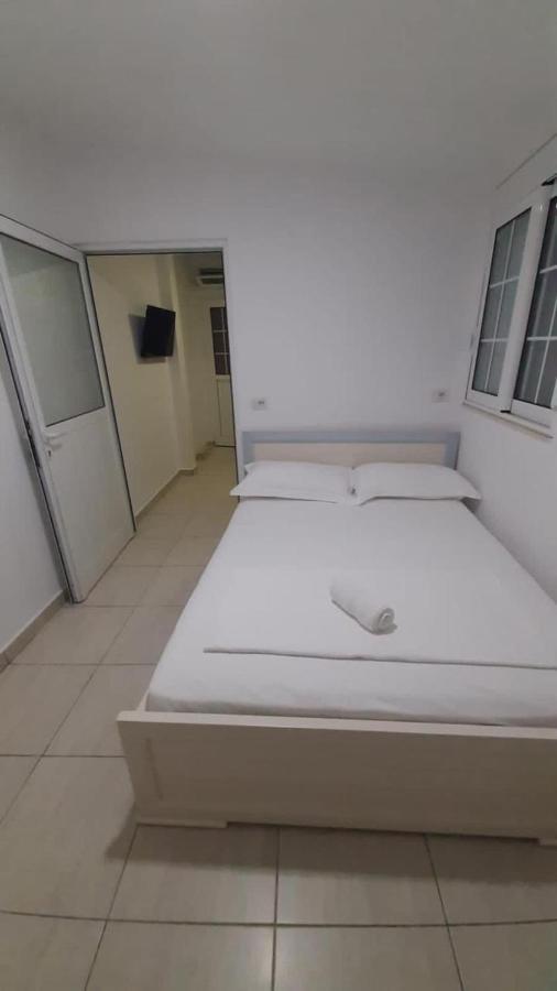 Amber Apartments Sarandë Quarto foto